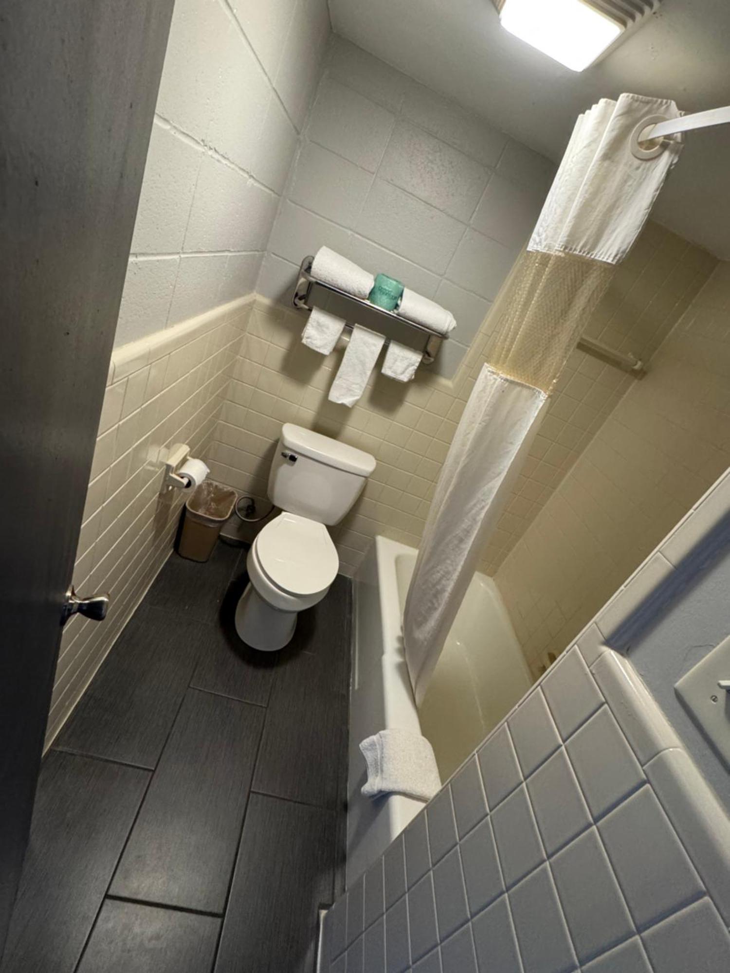 Budget Inn Carthage エクステリア 写真